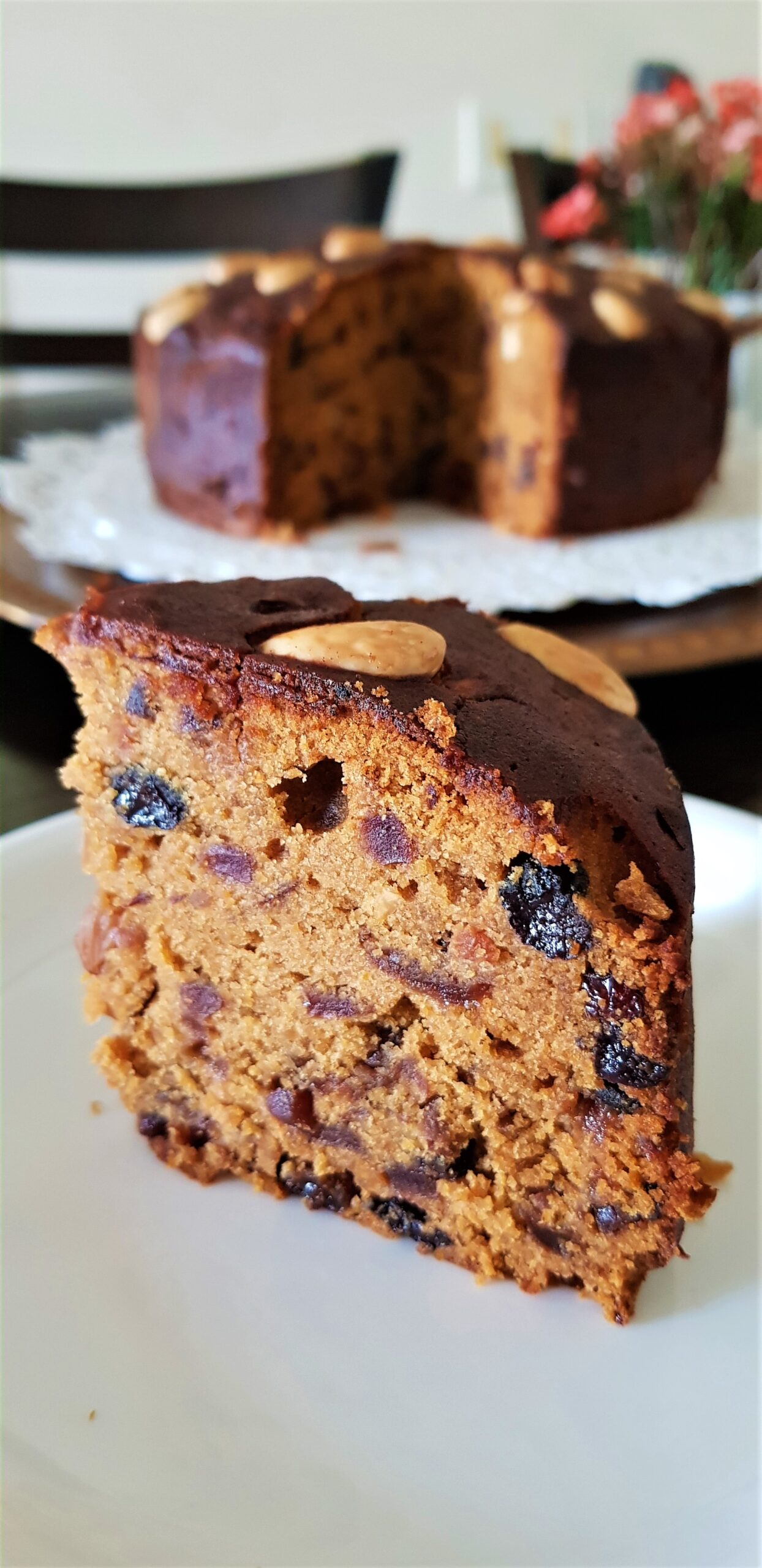 Monginis Chocolate Plum Cake – foodnetindia