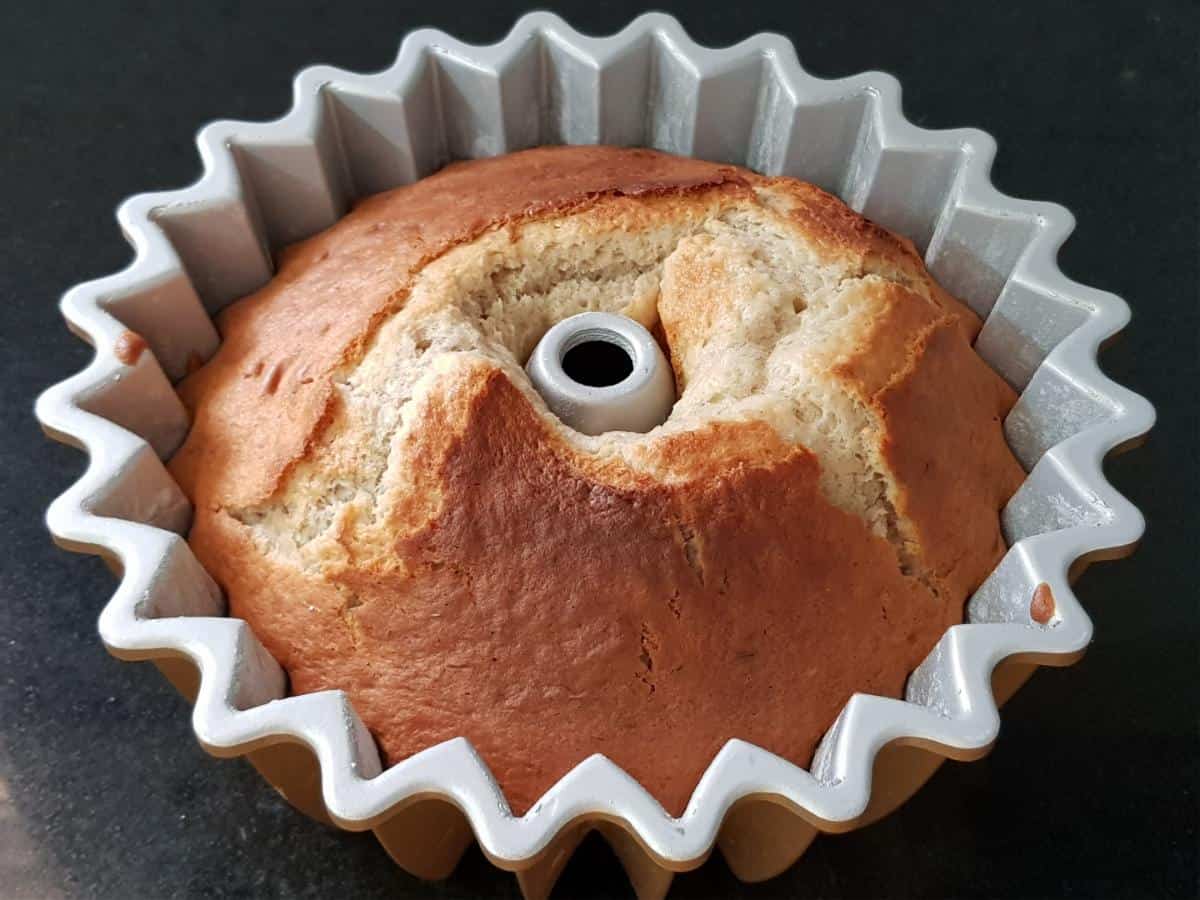 Freshly baked banana cake in a Bundt pan.